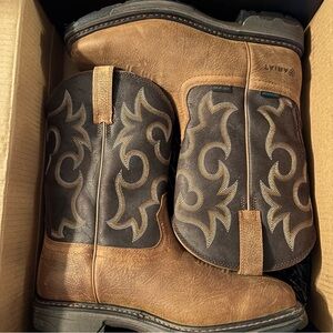 NWT Men’s Ariat WorkHog 400g Waterproof Work Boot 10 EE